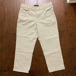 Lee Khaki Capris
